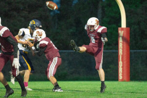 Bridgeport (Ohio) overwhelms Trinity for a 60-21 win